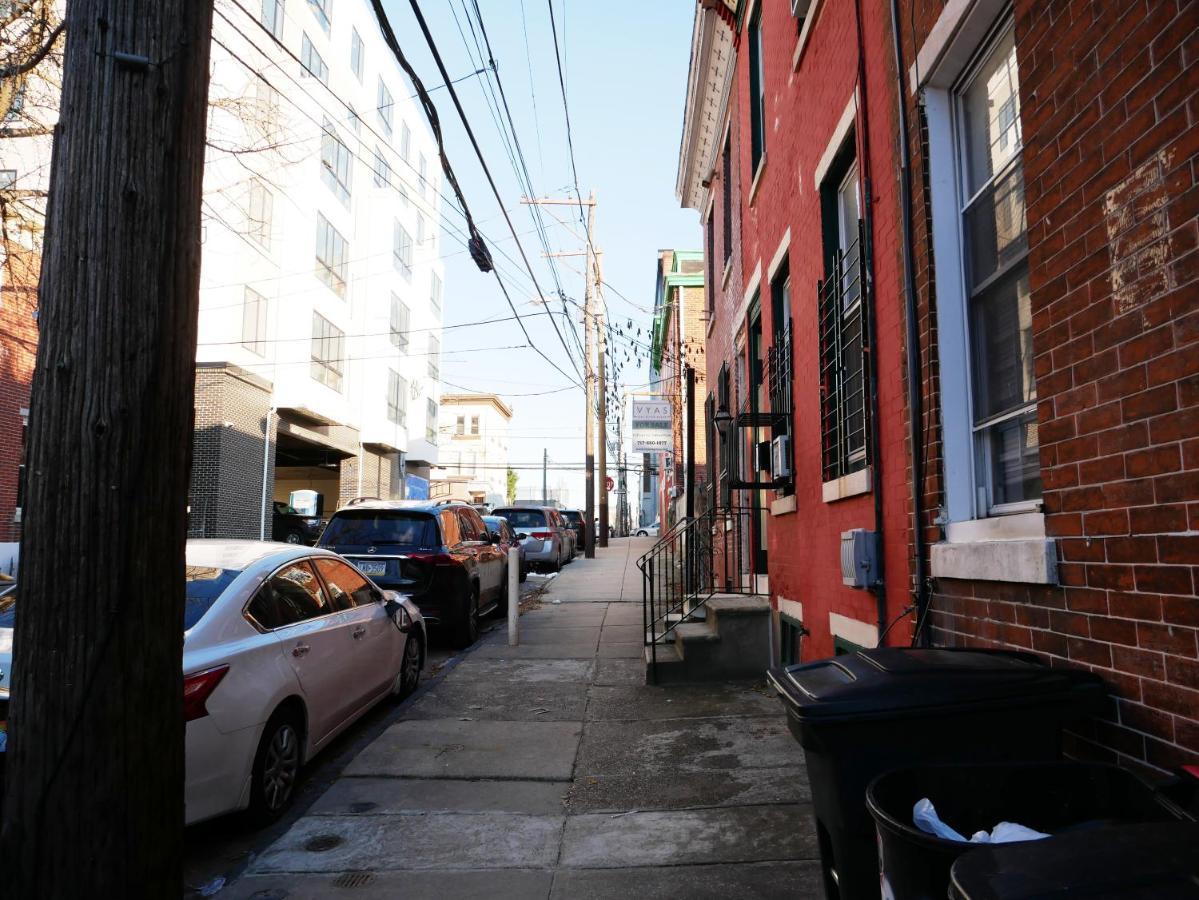 Oui On Ludlow - Entire House And Private Rooms In University City Philadelphia Exterior photo